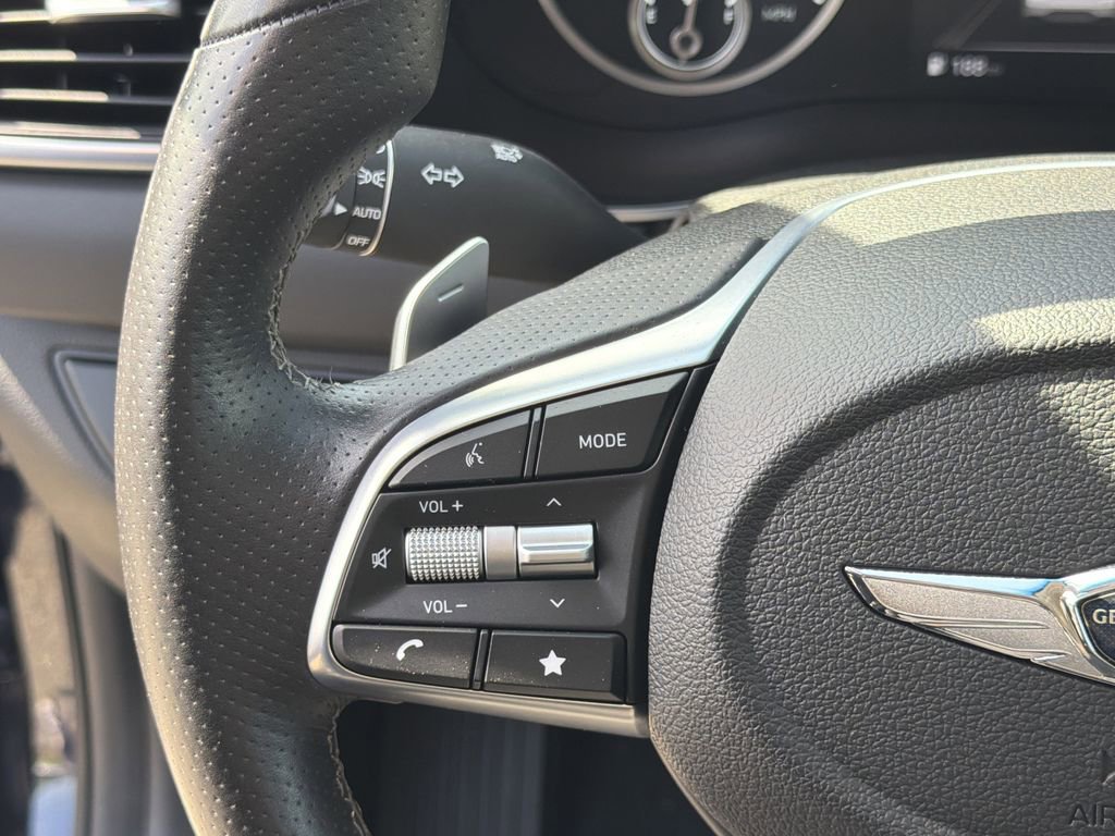 Used 2023 Genesis G70 2.0T AWD/4WD image 24