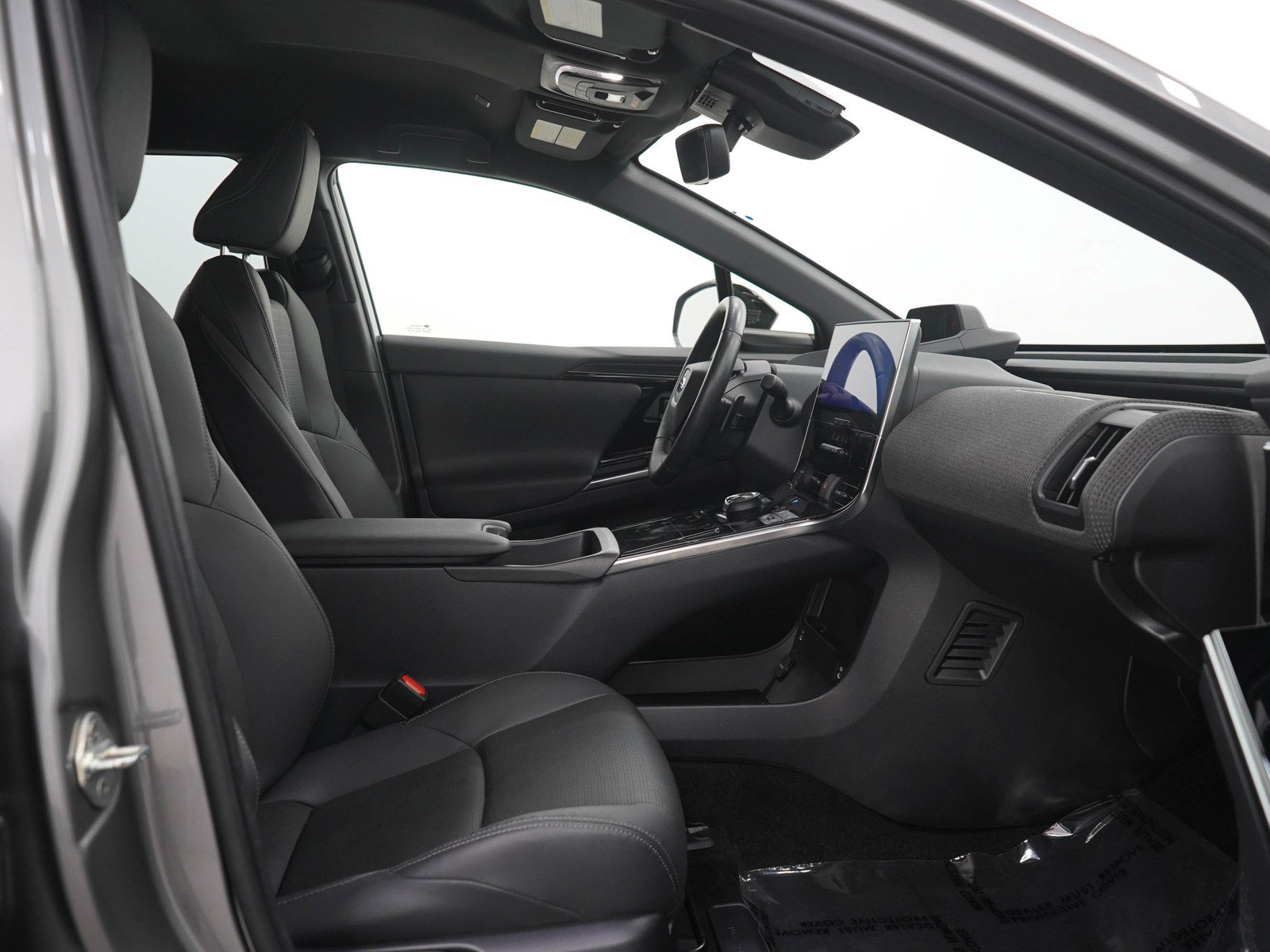 Used 2023 Subaru Solterra AWD image 13