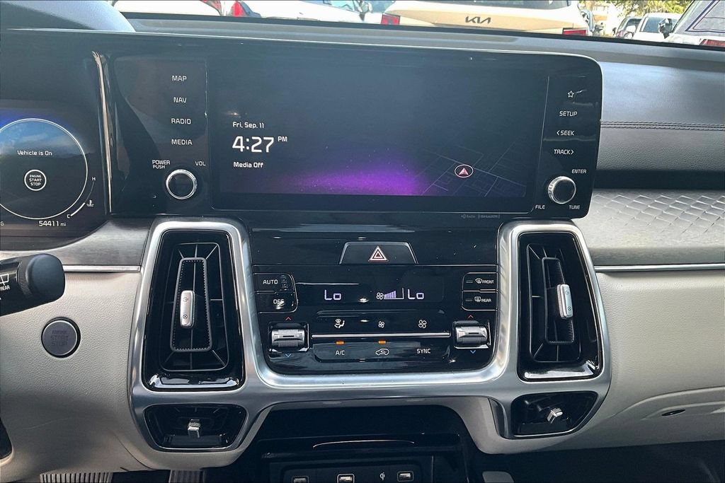 Certified 2023 Kia Sorento SX AWD/4WD image 15