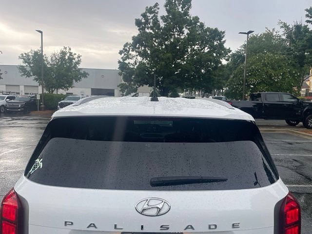 Used 2021 Hyundai Palisade SEL w/ Cargo Package FWD image 3