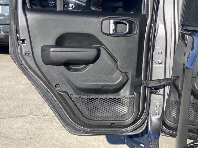 Used 2024 Jeep Gladiator Sport image 34