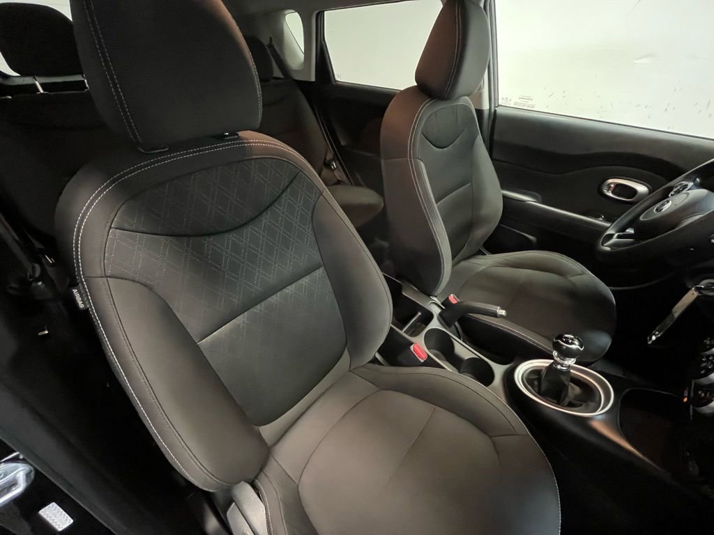 Used 2019 Kia Soul image 12