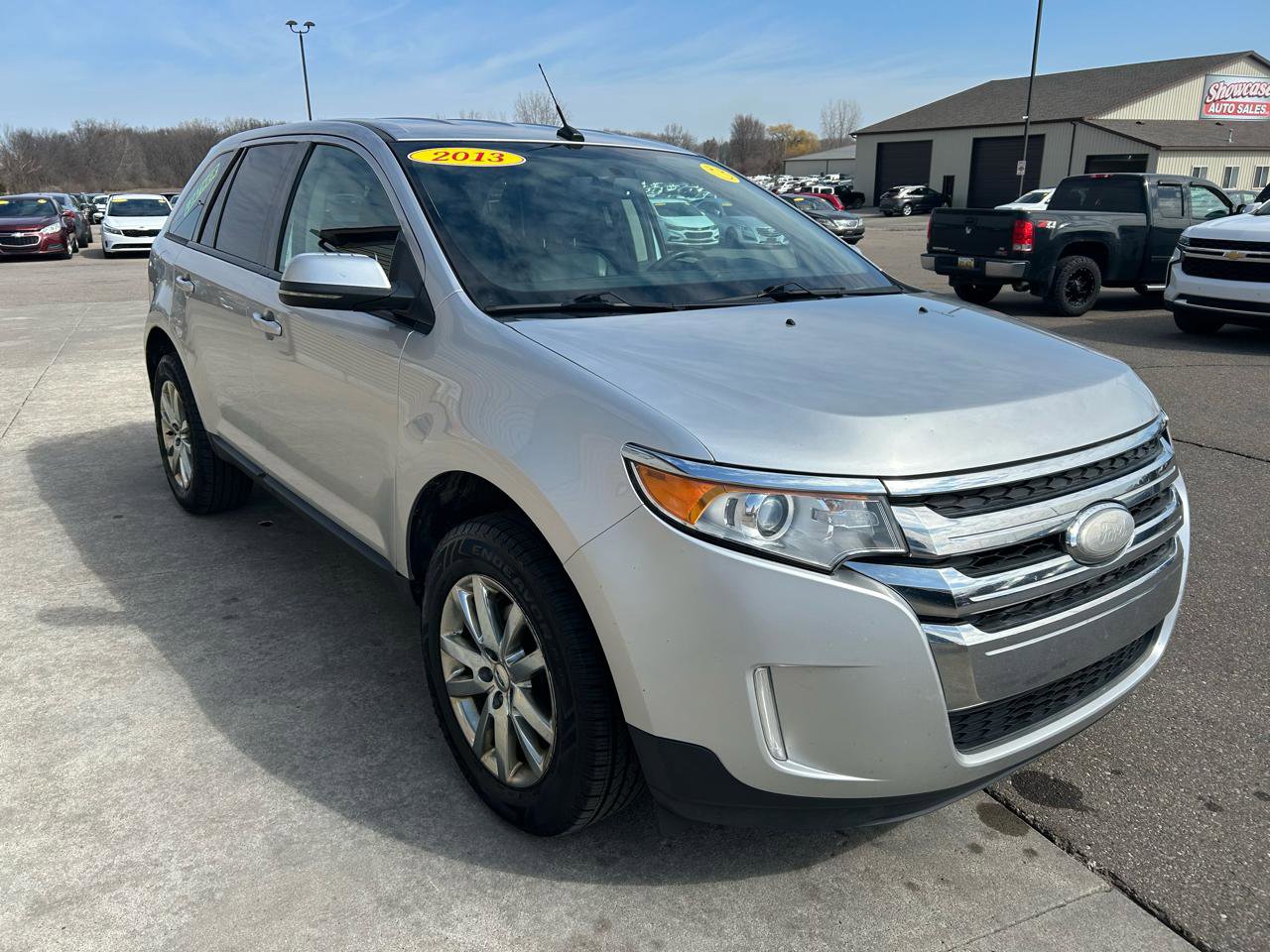 Used 2013 Ford Edge SEL FWD image 3