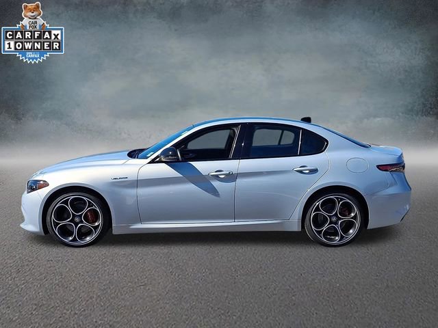 Used 2025 Alfa Romeo Giulia AWD image 7