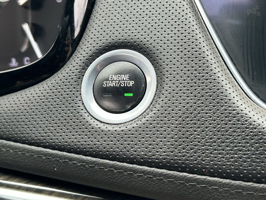 Used 2019 Cadillac XT5 AWD image 27