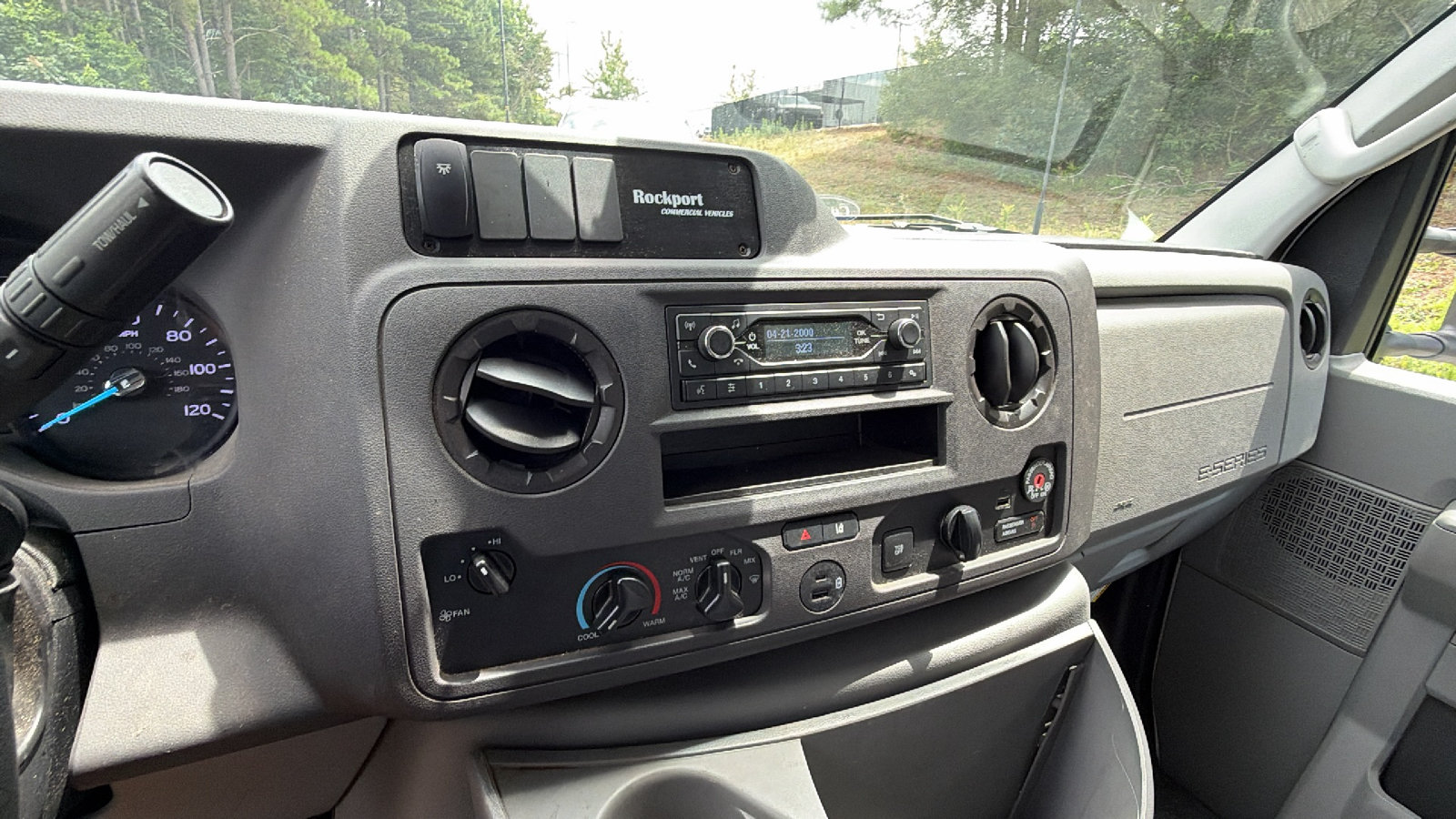 Used 2022 Ford E-350 and Econoline 350 Super Duty RWD image 26