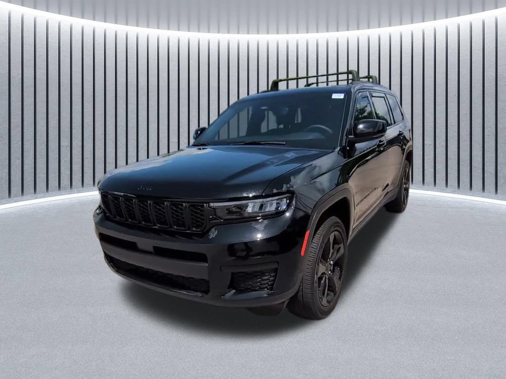 Used 2024 Jeep Grand Cherokee L Altitude AWD/4WD image 4