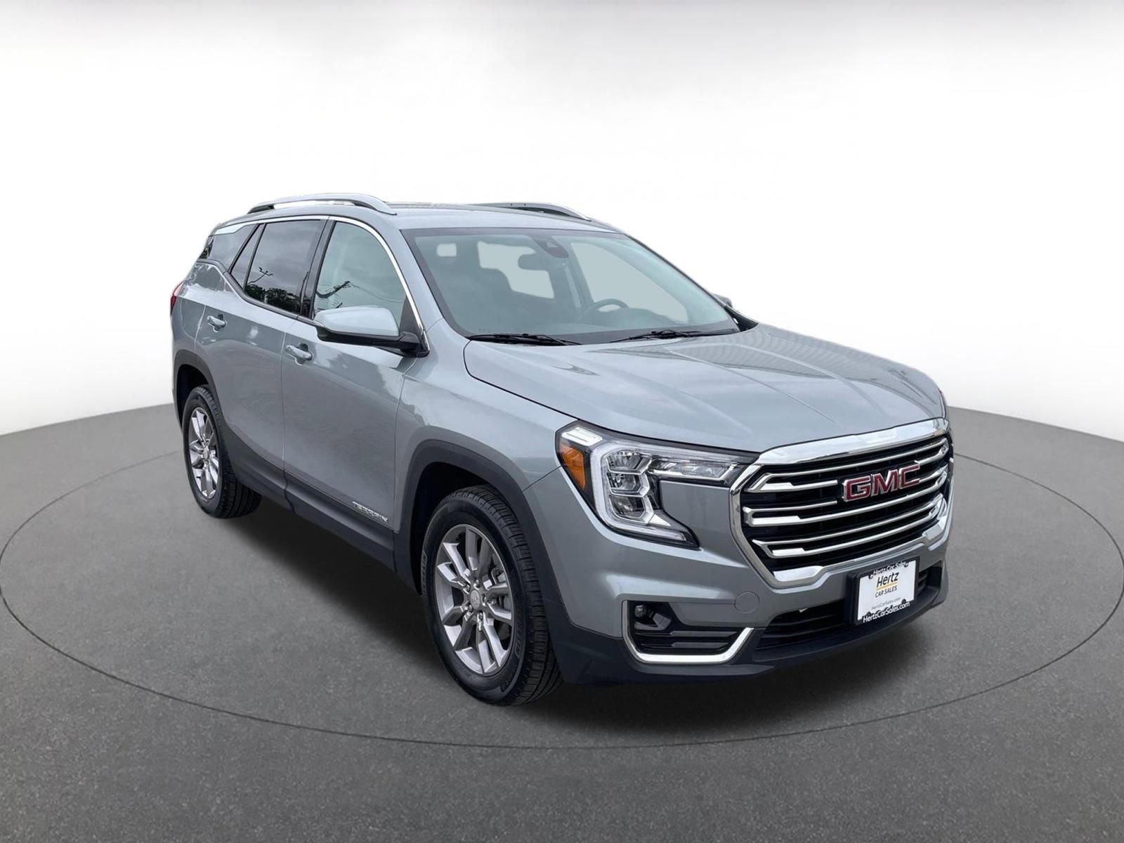 Used 2024 GMC Terrain SLT
