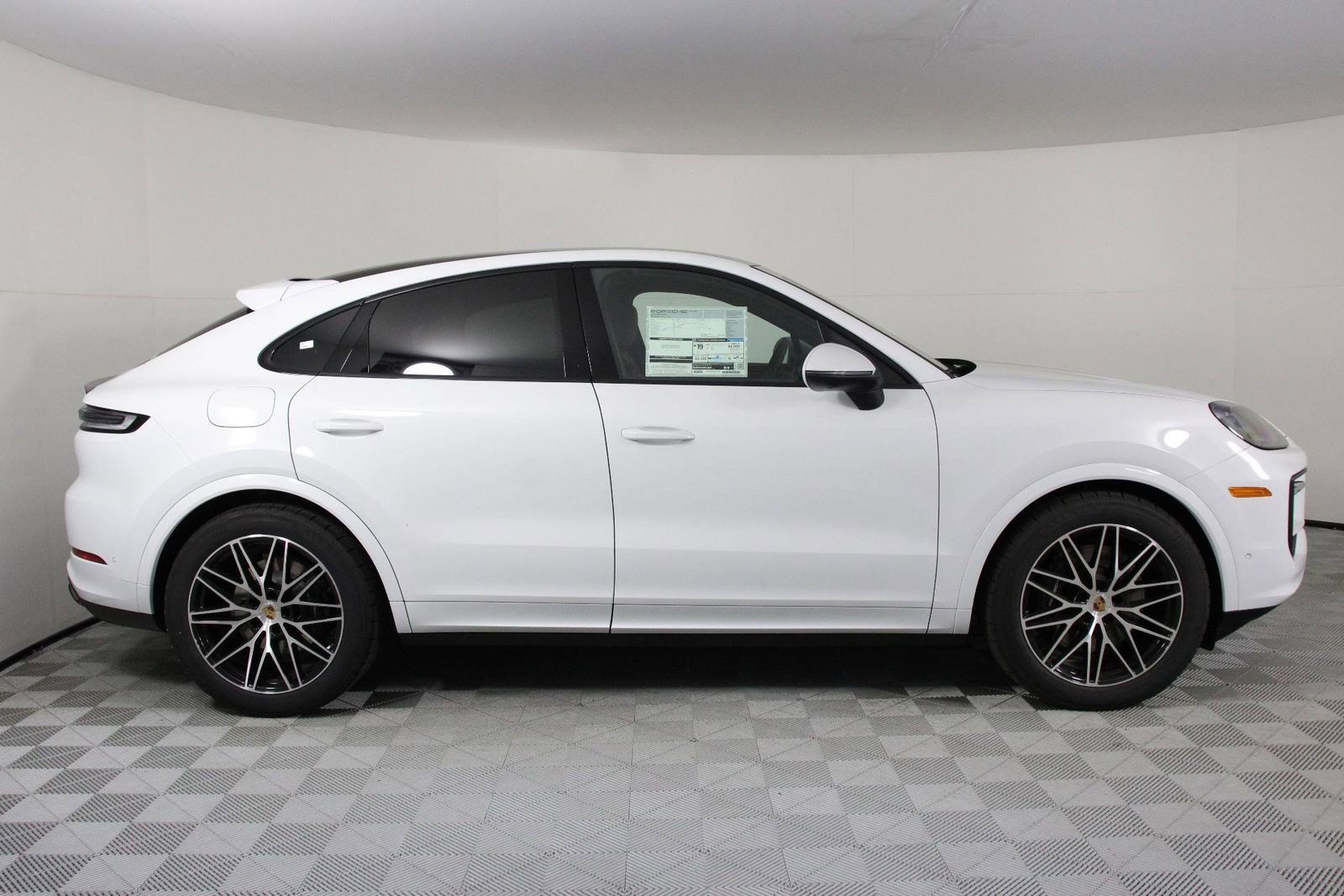 New 2026 Porsche Cayenne Coupe image 8