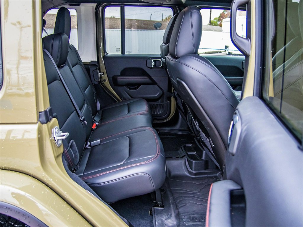 Used 2025 Jeep Wrangler Unlimited Rubicon image 23