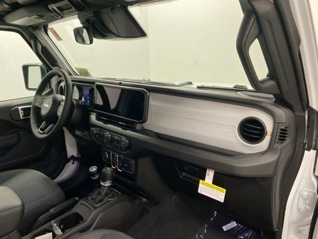 Used 2026 Jeep Wrangler Unlimited Sport AWD/4WD image 21