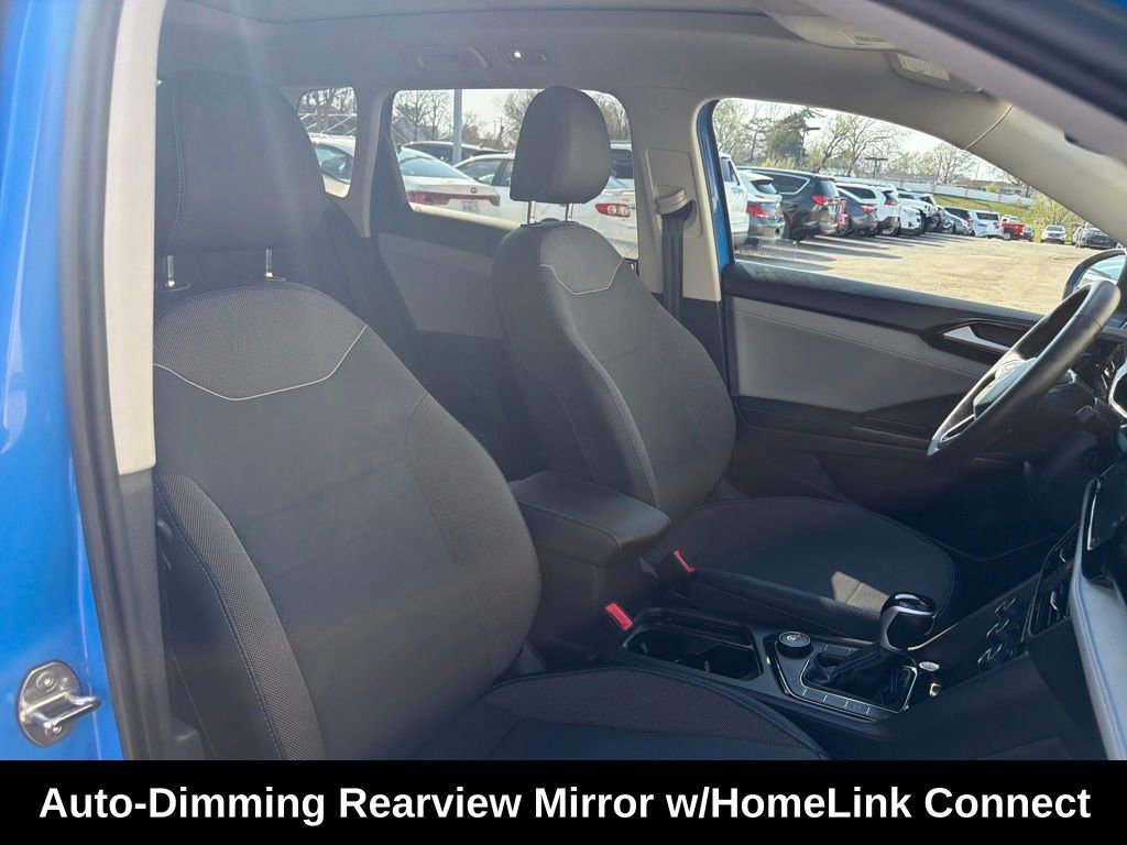 Used 2024 Volkswagen Taos SE image 17