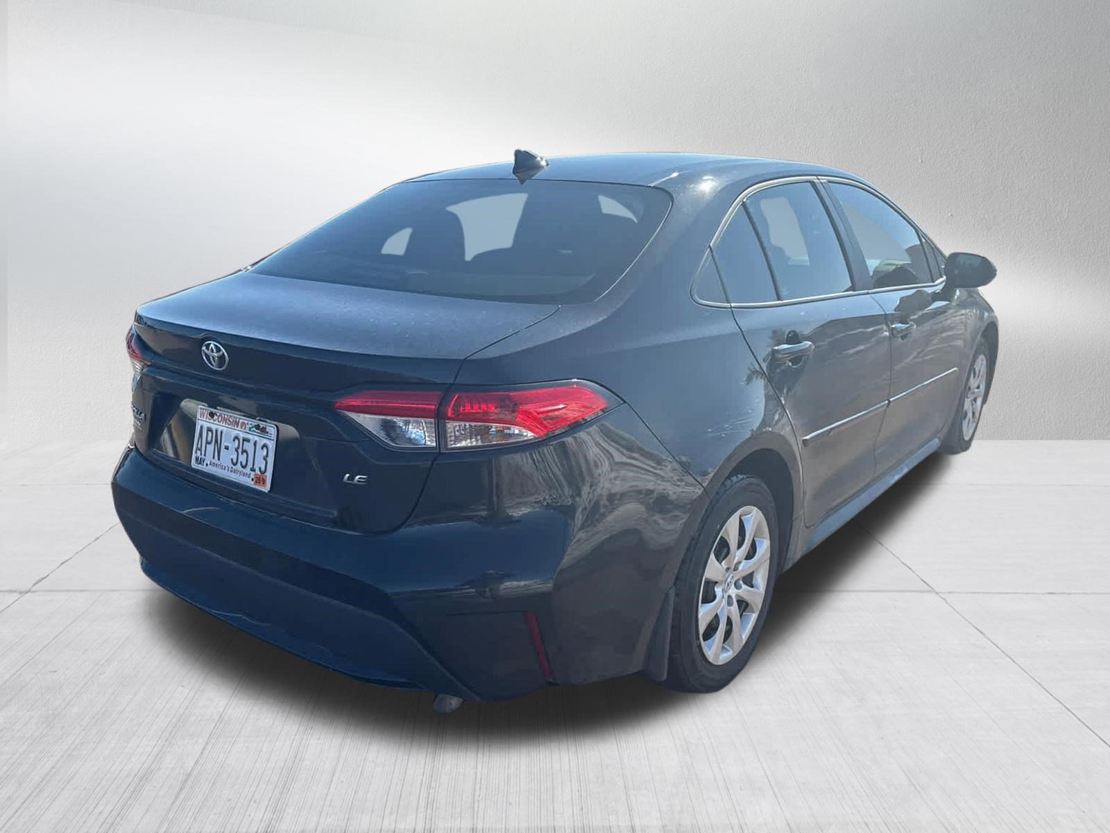 Used 2022 Toyota Corolla LE image 5