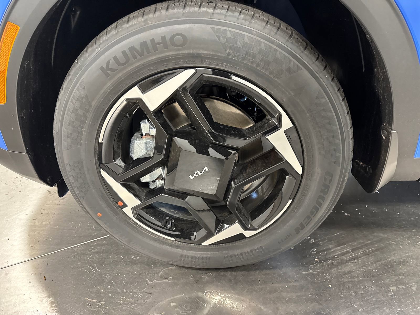 New 2026 Kia Sportage EX image 2