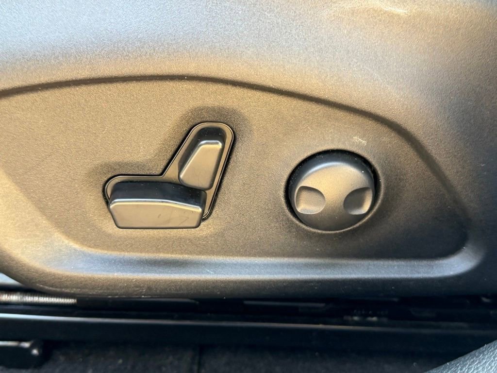 Certified 2025 Jeep Compass Limited AWD/4WD image 22