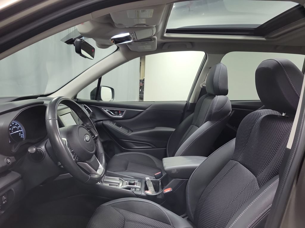 Used 2019 Subaru Forester Premium AWD/4WD image 13