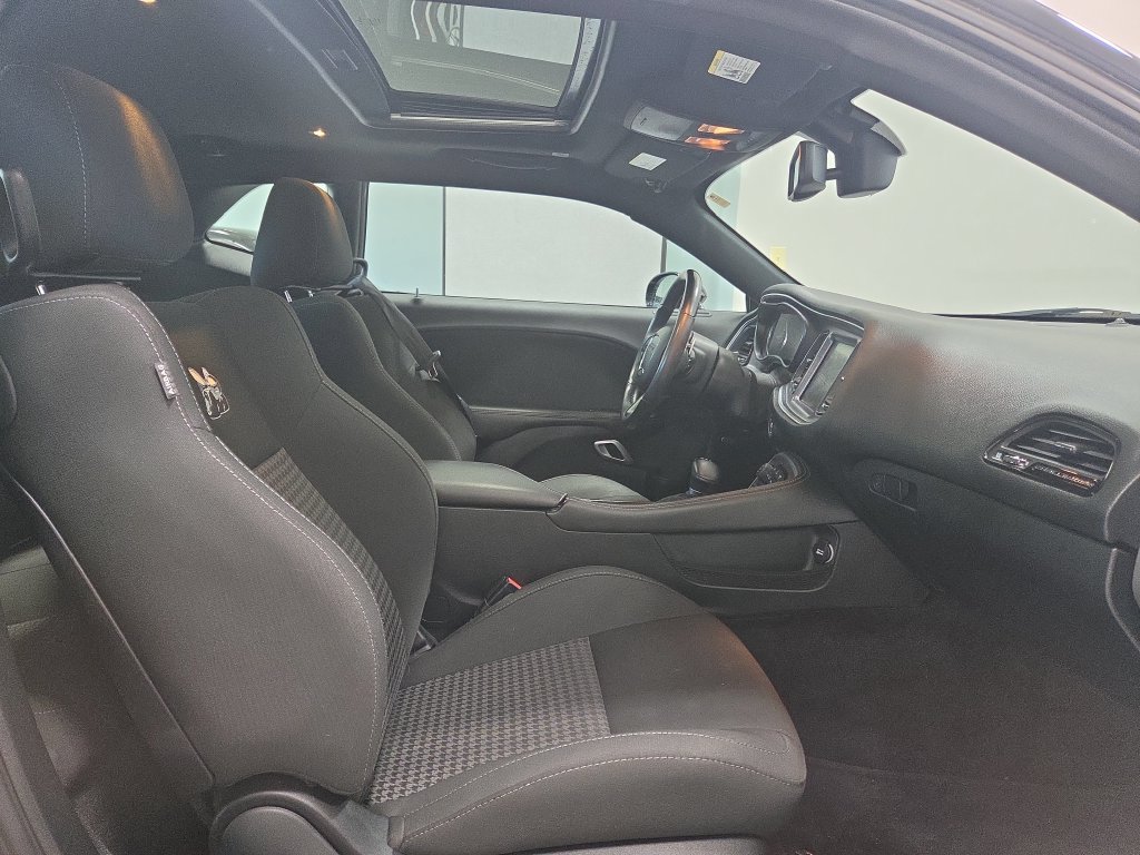 Used 2018 Dodge Challenger R/T Scat Pack w/ Driver Convenience Group RWD image 15