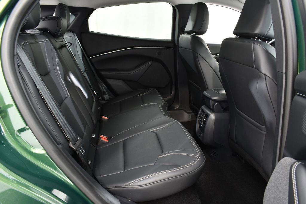Used 2025 Ford Mustang Mach-E Premium AWD/4WD image 19