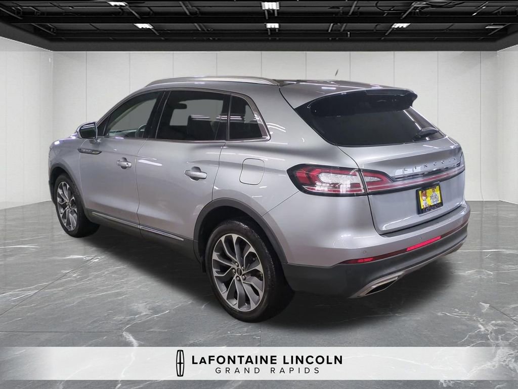 Certified 2022 Lincoln Nautilus Reserve image 3