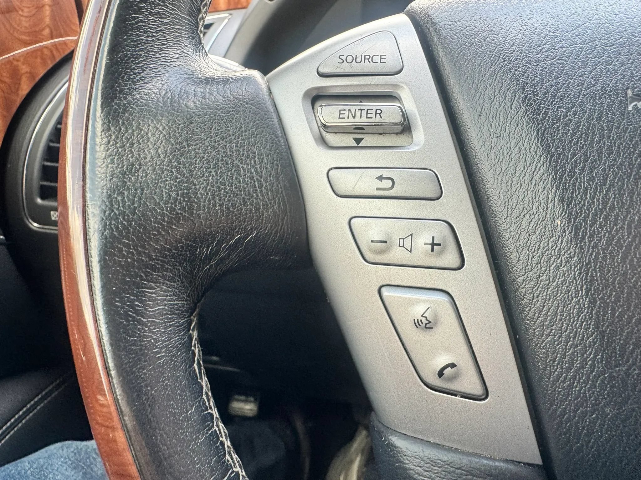 Used 2018 INFINITI QX80 4WD image 47