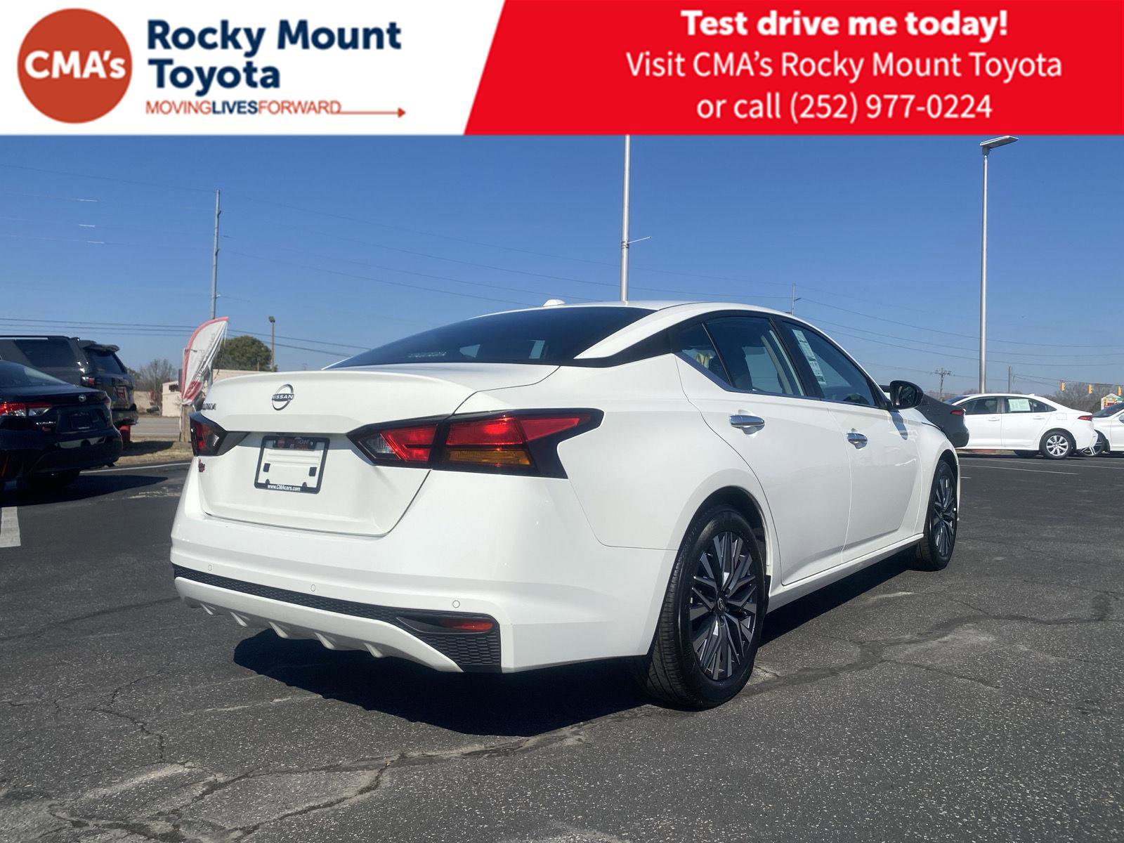 Used 2025 Nissan Altima 2.5 SV image 7