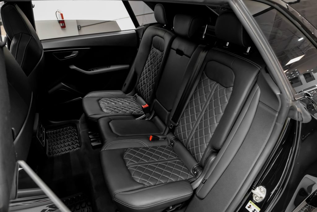 Used 2024 Audi SQ8 Premium Plus w/ Executive Package AWD/4WD image 38
