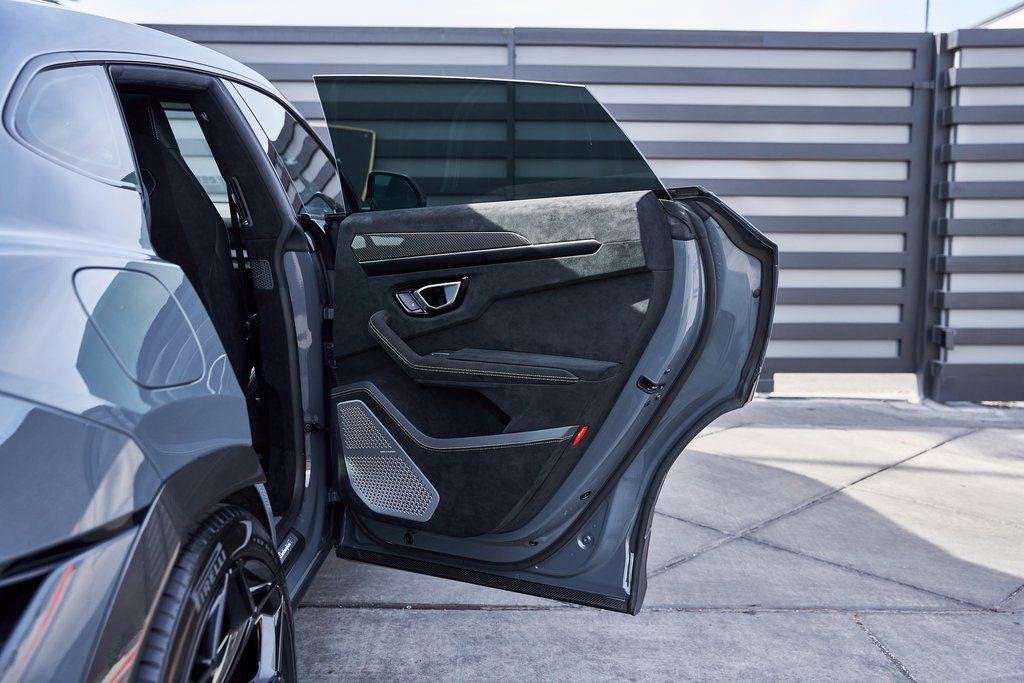 Used 2024 Lamborghini Urus Performante image 30