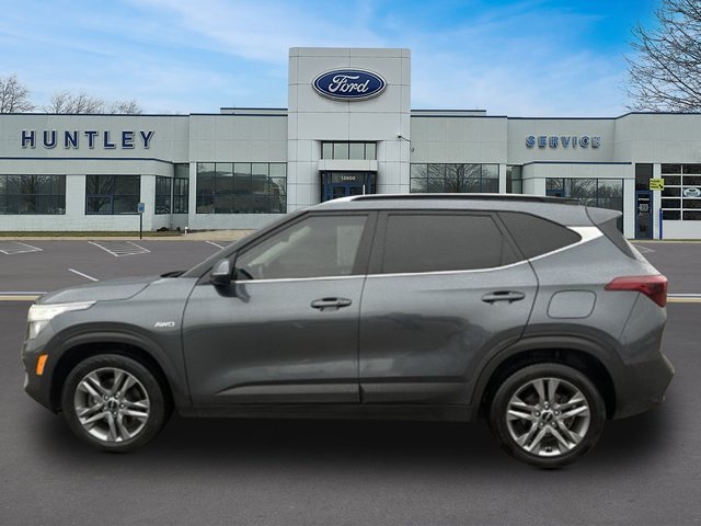 Used 2022 Kia Seltos S AWD/4WD image 6