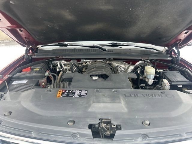 Used 2017 Chevrolet Suburban LT w/ Luxury Package image 11