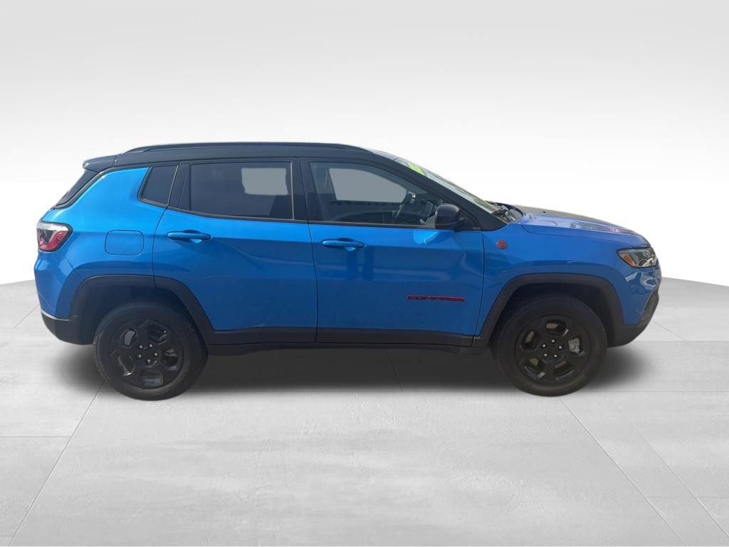 Used 2023 Jeep Compass Trailhawk w/ Trailhawk Convenience Group AWD/4WD image 4