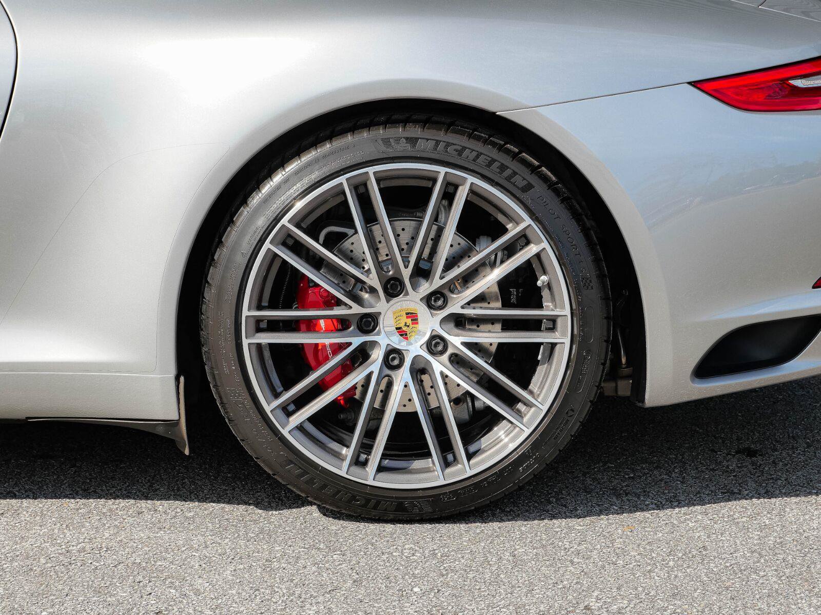 Used 2018 Porsche 911 Carrera S RWD image 31