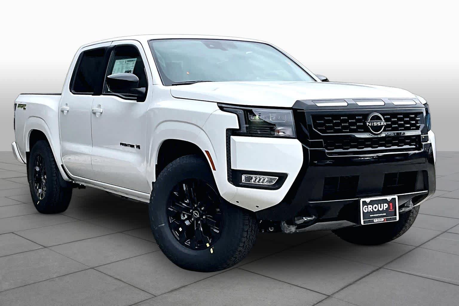 New 2027 Nissan Frontier SV RWD image 2