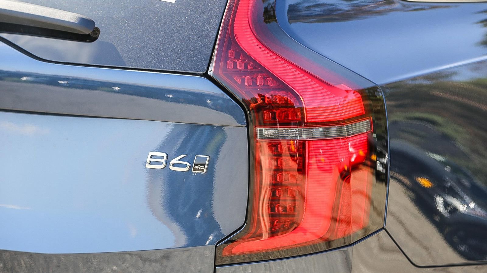 Used 2025 Volvo XC90 B6 Plus w/ Protection Package Premier AWD/4WD image 9