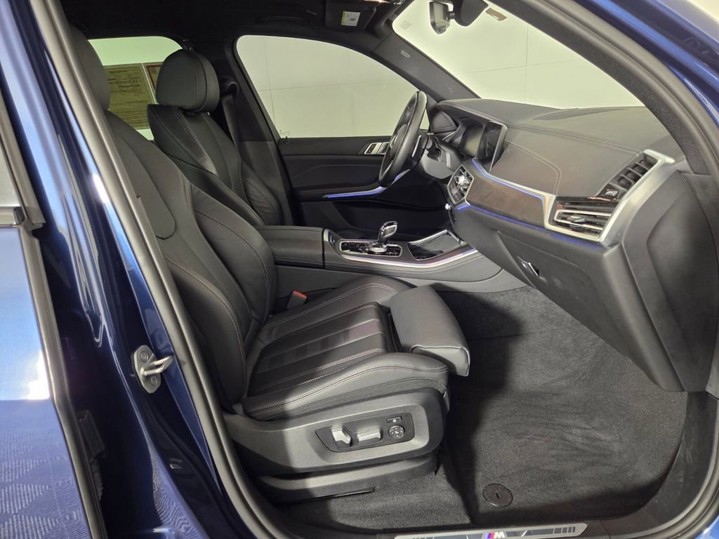 Used 2022 BMW X5 sDrive40i w/ M Sport Package image 32