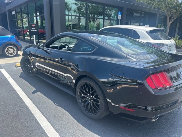 Used 2017 Ford Mustang GT w/ GT Performance Package RWD image 5