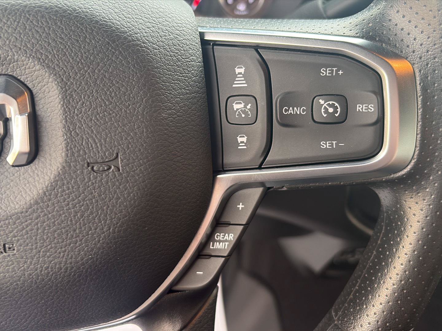 Used 2025 RAM 2500 Tradesman AWD/4WD image 10