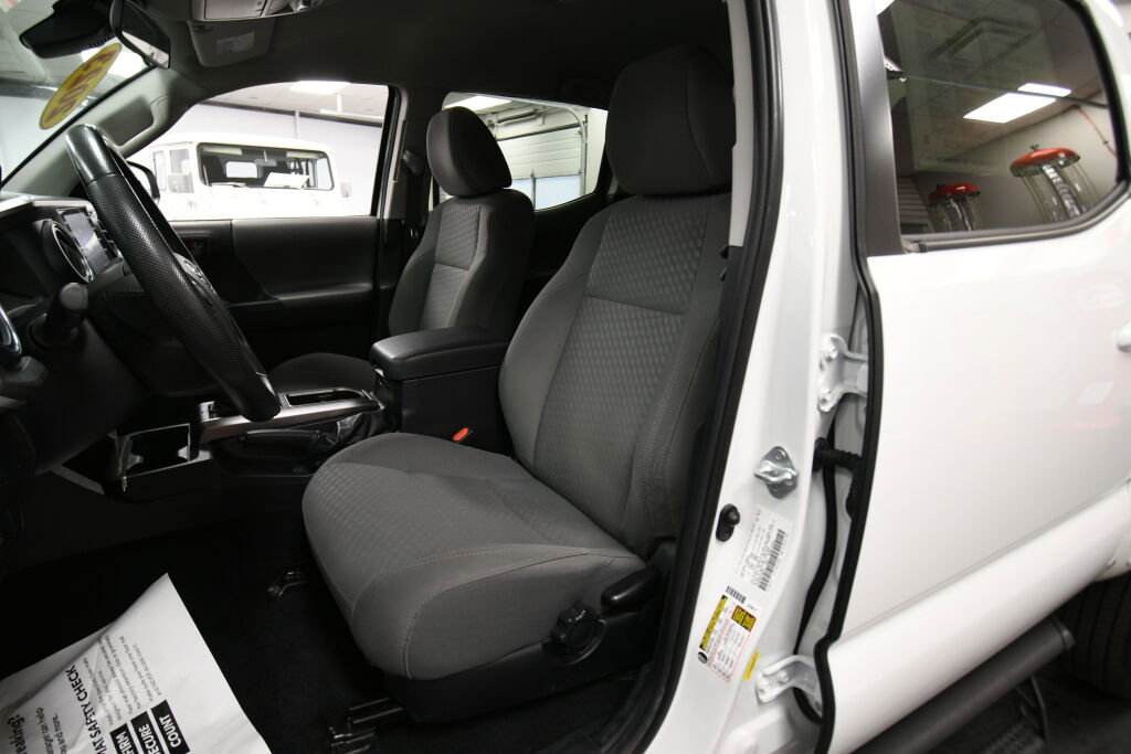 Certified 2023 Toyota Tacoma SR5 image 10