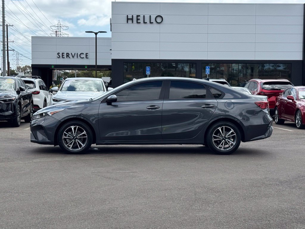 Used 2023 Kia Forte LXS w/ LXS Technology Package FWD image 7