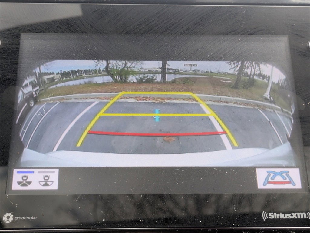 Used 2024 Toyota Camry SE image 23