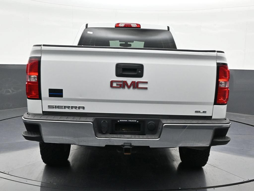 Used 2018 GMC Sierra 1500 SLE w/ Suspension Package, Off-Road AWD/4WD image 4