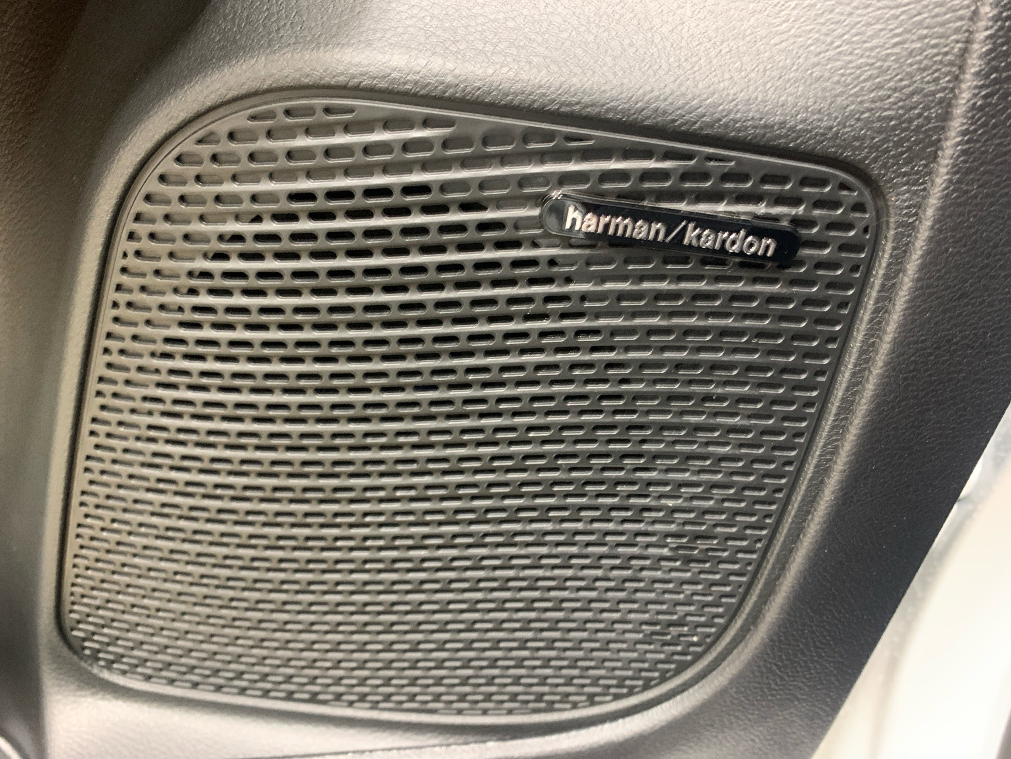 New 2026 Chrysler Pacifica Pinnacle AWD/4WD image 30
