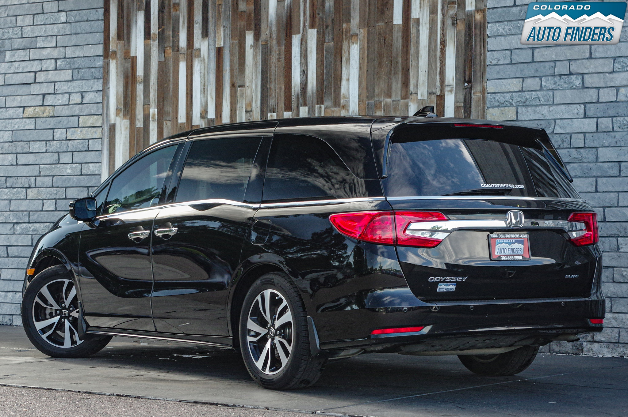 Used 2018 Honda Odyssey Elite image 4
