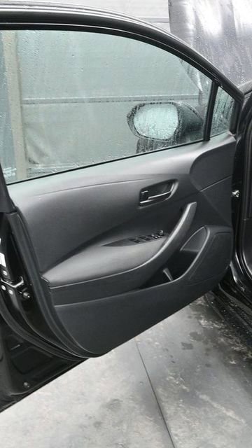 Used 2023 Toyota Corolla LE FWD image 9