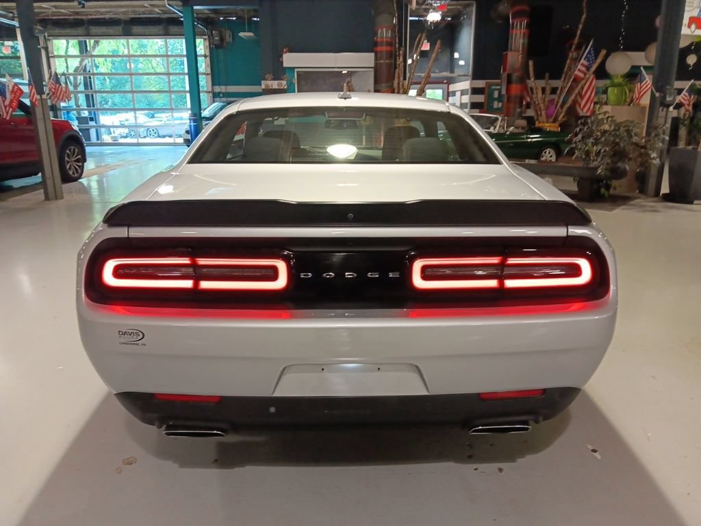 Used 2021 Dodge Challenger R/T Scat Pack RWD image 7