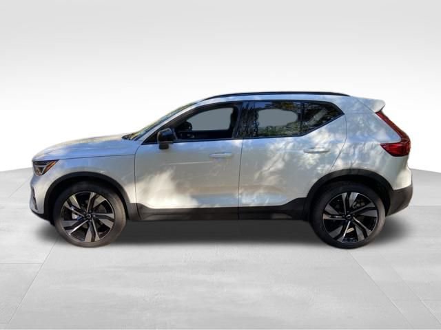New 2026 Volvo XC40 B5 Ultra w/ Protection Package Premier image 4