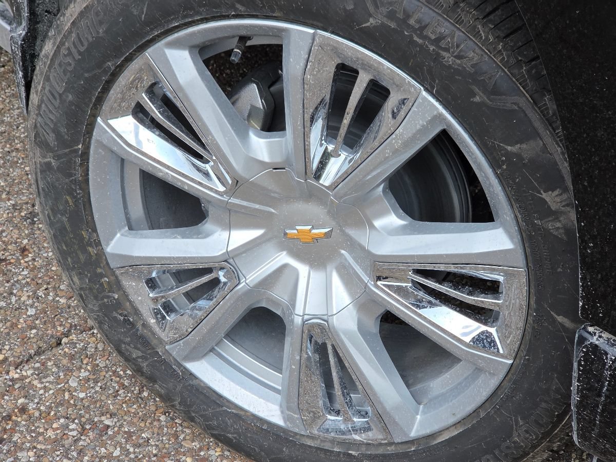New 2026 Chevrolet Silverado 1500 High Country AWD/4WD image 14