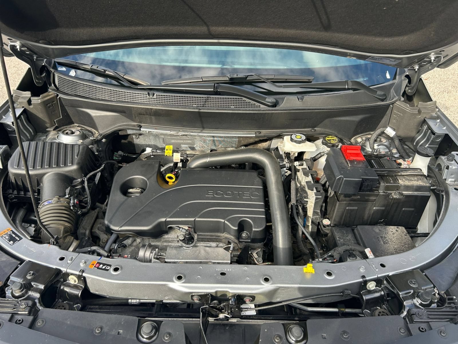 Used 2025 Chevrolet Equinox LT FWD image 26