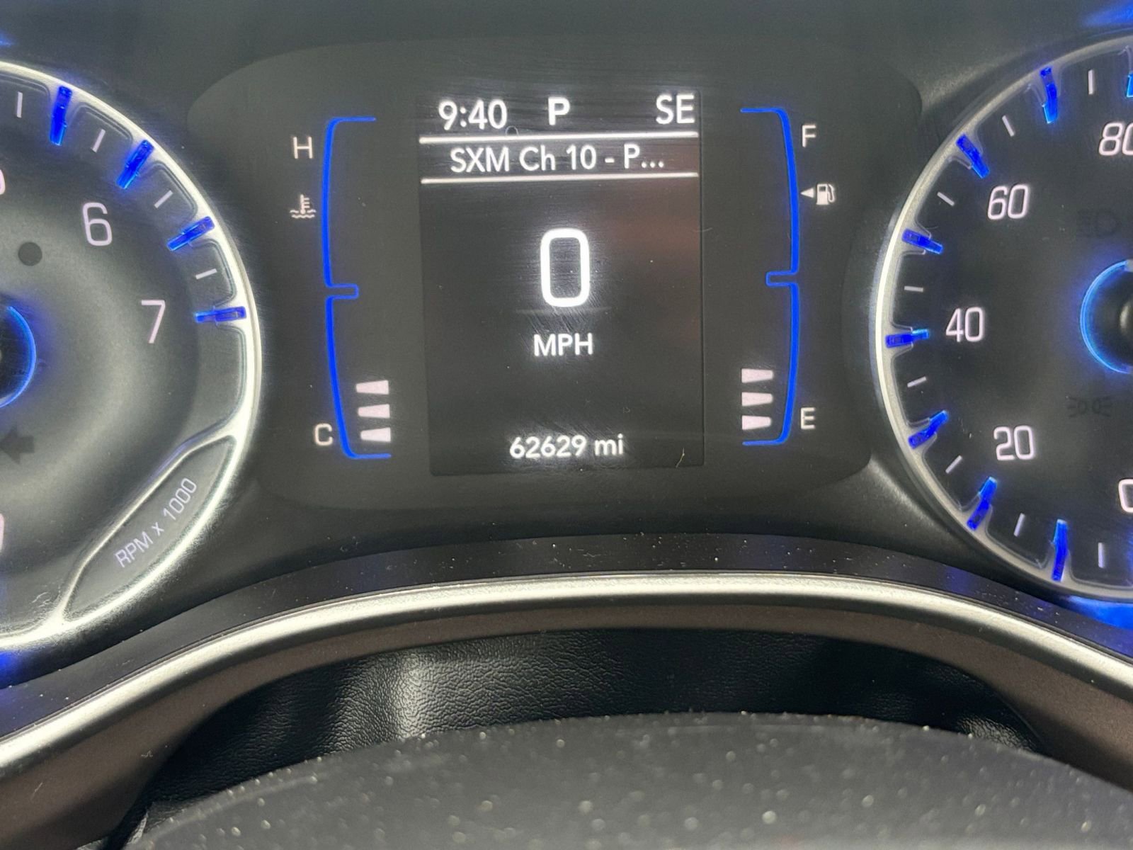 Used 2023 Chrysler Voyager LX image 43