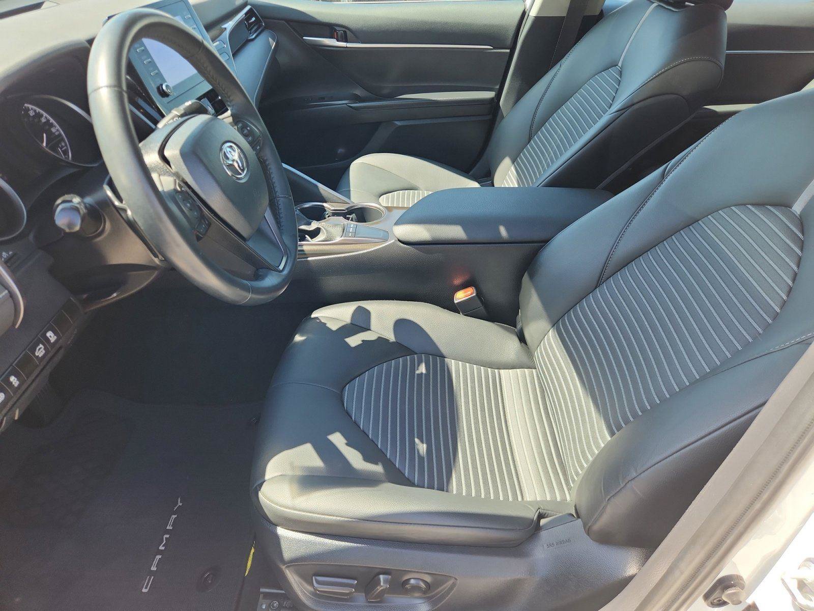 Used 2023 Toyota Camry SE FWD image 10
