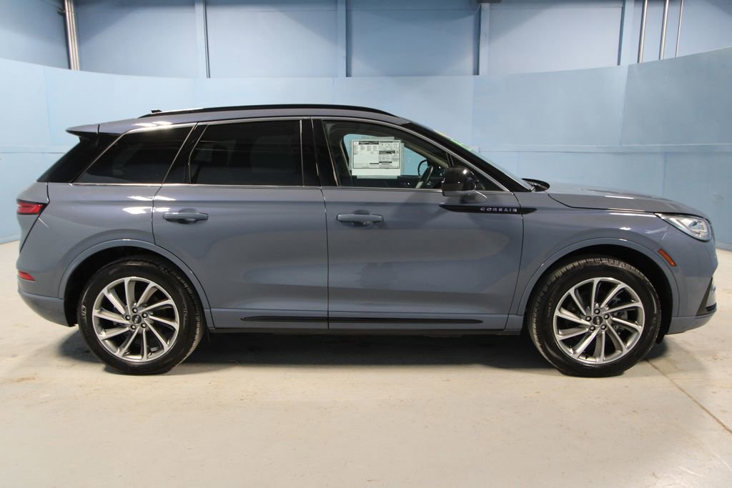 Used 2025 Lincoln Corsair Grand Touring w/ Towing Package image 33